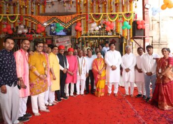 અમદાવાદના 615માં જન્મદિને વાજતે-ગાજતે નગરદેવી મા ભદ્રકાળીની ધામધૂમથી નગરયાત્રા નીકળી