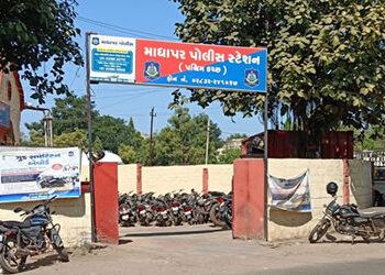 કચ્છ: માધાપરમાં સસરાના આપઘાતનો ભેદ ઉકેલાયો, SPને મળેલી સ્યુસાઈડ નોટે ખોલી દીધા રહસ્યો | Madhapar Eld…