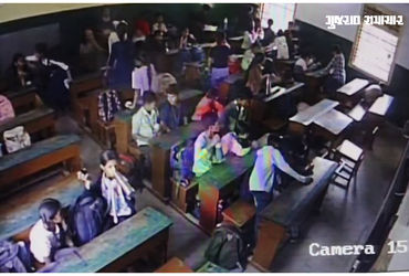 અમદાવાદઃ વિદ્યાર્થીએ બદલો લેવા સહપાઠીના પાણીમાં કપૂર ભેળવ્યું, પોલીસનું ચોંકાવનારું નિવેદન | durga v…