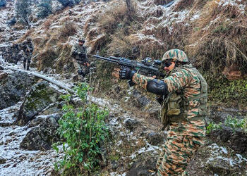 જમ્મુ કાશ્મીરમાં સેનાને મળી મોટી સફળતા, ઉધમપુરમાં જૈશના ટોપ કમાન્ડર માવી સહિત 2 આતંકવાદી ઠાર | Jammu…