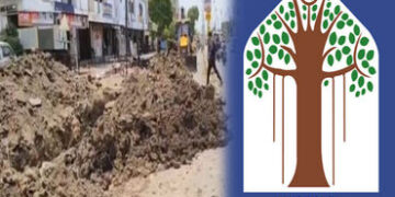 વડોદરા શહેરના તાંદળજા ચાર રસ્તે મોટા ઊંડા મોતના ખાડાથી દુર્ઘટનાનો ભય | Fear of accident due to large…