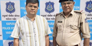 વૃધ્ધા સાથે દુકાનના સોદામાં ઠગાઈ ગુનામાં બિલ્ડરની ધરપકડ | Builder arrested for cheating elderly woma…