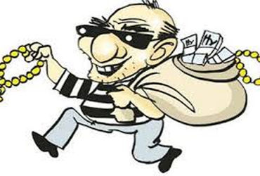 બાલાસિનોરમાં ઘરના નકૂચા તોડીને રૂપિયા 1.57 લાખના ઘરેણાંની ચોરી