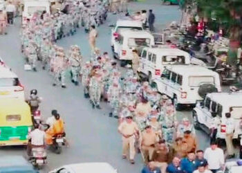 શિવજી કી સવારીના રૃટ પર સશસ્ત્ર પોલીસની ફૂટ માર્ચઃશનિવારે પણ બંદોબસ્તનું રિહર્સલ કરાશે | Foot patrol…