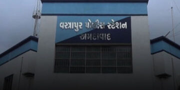 અમદાવાદ: સરખેજમાં કાર ખસેડવા બાબતે બોલાચાલી, સમાધાન માટે વસ્ત્રાપુર બોલાવી યુવક પર છરીથી હુમલો | Ahm…