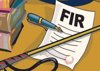 વેલેન્ટાઈન ડેએ ઉચ્ચ અધિકારી પત્નીનો પીછો કરવા પતિએ જાસૂસ મોકલ્યો! | Husband sends spy to stalk high …