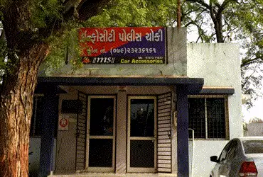 નશામાં ધૂત બાઇક ચાલકે એન્જિનિયર યુવાન અને તેના મિત્ર પર હુમલો કર્યો | Drunk biker attacks young engi…