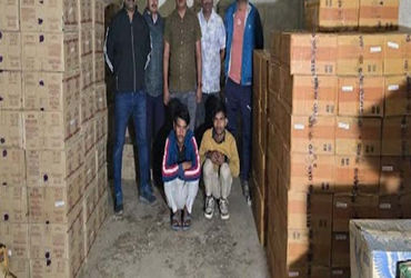 વડોદરા: હરિયાણાથી દારૂની હેરાફેરી, વોશિંગ મશીનો અને ચીમનીની આડમાં ગુજરાતમાં દારુ ઘૂસાડવાનું ષડયંત્ર …