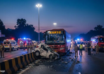 કાળમુખો અકસ્માત: મંદિરે દર્શન કરવા નીકળેલા 5 મિત્રોના કરૂણ મોત! કાર-બસની ભયાનક ટક્કર | bengaluru nel…