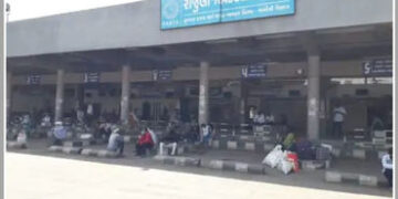 માત્ર ફોટો પડાવવા બસ શરૂ કરાઈ? રાજુલામાં MLAએ લીલી ઝંડી બતાવી અને બીજા જ દિવસથી રૂટ બંધ | Rajula Bus…