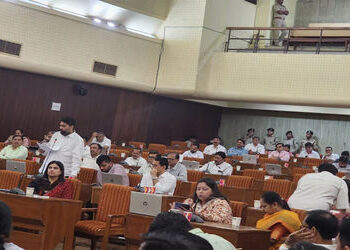 સુરત પાલિકાના 11301 કરોડના બજેટ પર સતત બીજા દિવસે ચર્ચા | Surat Municipality’s Rs 11301 crore budget…