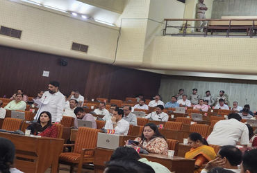 સુરત પાલિકાના 11301 કરોડના બજેટ પર સતત બીજા દિવસે ચર્ચા | Surat Municipality’s Rs 11301 crore budget…