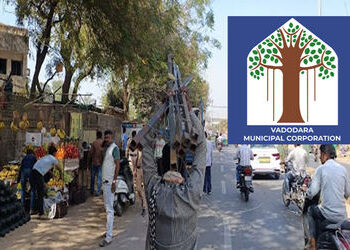 વડોદરામાં ગોરવાથી મધુનગર બ્રિજ સુધીનો રસ્તો પહોળો કરવામાં નડતરરૂપ 30 ઓટલા તોડાયા | encroachment on r…