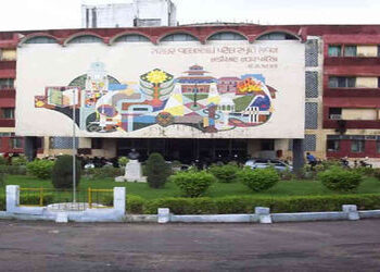 નડિયાદ મનપાનું પ્રથમ બજેટ માત્ર કાગળ પર : એક વર્ષ બાદ પણ રૂ. 100 કરોડની ગ્રાન્ટ વણવપરાયેલી | first b…