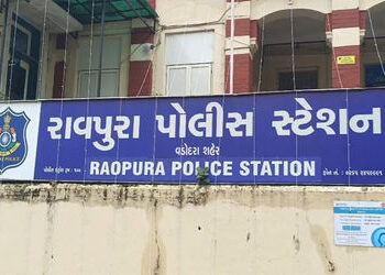 પત્ની રોકડ અને ઘરેણાં લઈ પિયર જતી રહેતા પતિની ફરિયાદ | Husband complains that wife keeps going to Pi…