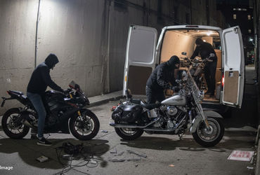 જામનગર શહેર અને કાલાવડ તાલુકાના ટોડા ગામમાંથી વધુ બે મોટરસાયકલ ચોરી થઈ ગયાની પોલીસ ફરિયાદ | Police c…