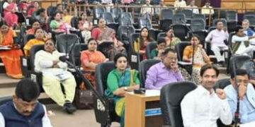 અમદાવાદ મ્યુનિ.બજેટ બેઠકની ચર્ચામાં કોંગ્રેસના મહિલા કોર્પોરેટરના આક્ષેપને મેયરે રેકર્ડ ઉપરથી દુર કર…