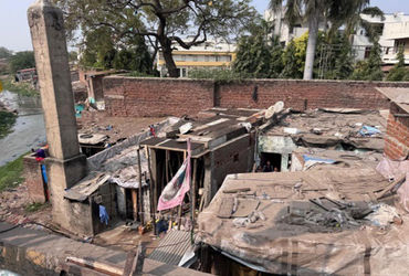 વિવિધ વિસ્તારોમાં દબાણો દૂર કરી બે ટ્રક સામાન જપ્ત કરાયો | Two trucks of goods seized after removing…