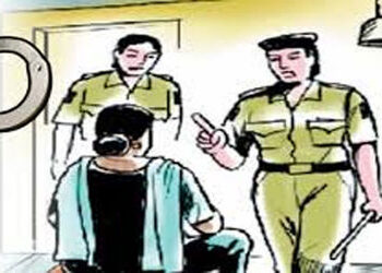 અપટુડેટ મહિલા ચોર પકડાઇ : બે દિવસથી વડોદરાની હોટલમાં ઉતરી હતી | Uptodate female thief caught: She ha…