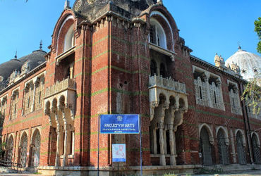 હિન્દુ સ્ટડીઝનો કોર્સ ડચકા ખાવા માંડયો, હંગામી અધ્યાપકોના પગારના પણ ફાંફા | hindu studies course in …