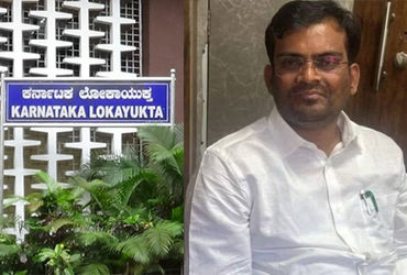 ભાજપના ધારાસભ્ય 5 લાખની લાંચ લેતા રંગેહાથ ઝડપાયા, કર્ણાટક લોકાયુક્તની મોટી કાર્યવાહી | karnataka bjp…