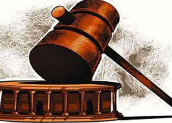 વૃદ્ધ પતિની આર્થિક સ્થિતિ ધ્યાને લઈ સેશન્સ કોર્ટે ભરણ-પોષણ ઘટાડી આપ્યું | the sessions court reduced…