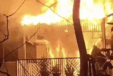 અમદાવાદ: વેજલપુરમાં આગના કારણે પિતા-પુત્રનું ગાઢ નિદ્રામાં જ મોત, માતા ઈજાગ્રસ્ત | ahmedabad bakery …