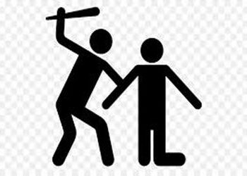 લીંબડીમાં યુવાન પર 3 શખ્સનો લાકડી વડે હુમલો | 3 men attack young man with stick in Limbdi