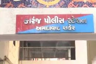 ભરણપોષણ ન ચુકવતા કોર્ટ સજા કરતા પતિ ફેમીલી કોર્ટરૂમમાંથી ફરાર થઇ ગયો | accused run away from bhadra …