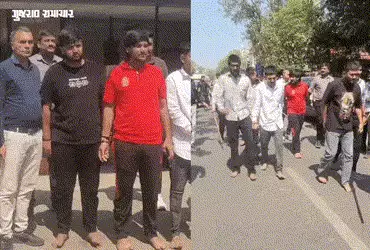 અમદાવાદ: વસ્ત્રાપુરમાં 2 યુવક પર છરા અને લાકડીથી જીવલેણ હુમલો કરનારા 5 શખસ 10 દિવસે ઝડપાયા | 5 Arres…