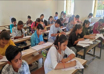 જામનગર જિલ્લામાં ગુજરાત રાજ્ય માધ્યમિક પરીક્ષા બોર્ડ દ્વારા લેવાયેલી ધોરણ 10 ને 12 ની પરીક્ષાનો શાંત…