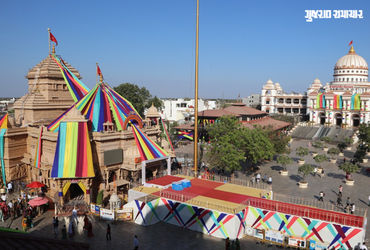 51,000 કિલો ઓર્ગેનિક રંગ, 500 કલર બ્લાસ્ટ, 10 હજાર ફુગ્ગા… સાળંગપુર ધામમાં ગુજરાતનો સૌથી મોટો હોળી…