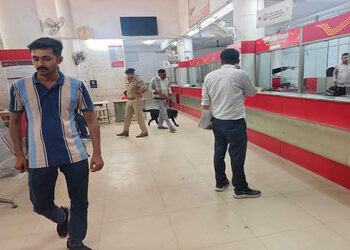 સુરેન્દ્રનગરની હેડ પોસ્ટ ઓફિસને બોમ્બથી ઉડાવી દેવાની ધમકી, બોમ્બ સ્ક્વોડનું ચેકિંગ | Threat to blow …