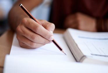 વિજ્ઞાન અને વાણિજ્ય વ્યવસ્થાનું પેપર સહેલું, કેમેસ્ટ્રીમાં એમસીક્યૂ કસોટી કરે તેવા | science and bus…