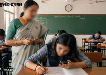 અમદાવાદ: ધો.12ની પરીક્ષામાં વિદ્યાર્થિની મોબાઈલ સાથે ઝડપાઈ, કૉપી કેસ નોંધાયો, ખંડ નિરીક્ષક સસ્પેન્ડ …