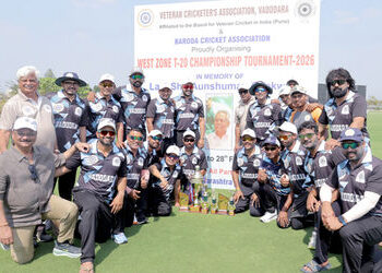 વેટરન વેસ્ટઝોન ટી-૨૦ ક્રિકેટ ટુર્નામેન્ટની ફાઈનલમાં વડોદરાની ટીમનો ચાર રનથી વિજય | Vadodara team win…