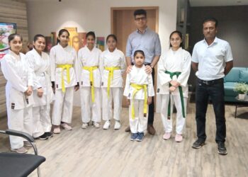 રાજકોટમાં આંતરરાષ્ટ્રીય મહિલા દિવસની ભવ્ય ઉજવણી: ૧૦૦૦ દીકરીઓએ માર્શલ આર્ટ્સ દ્વારા બતાવ્યું નારી શક્…