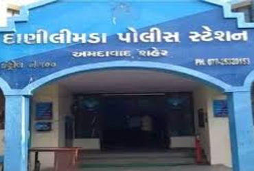 પોલીસ સ્ટેશન ઘેરી ટોળાનો આરોપી, હોમગાર્ડ ઉપર હુમલો | A tipis ren mwichen aramas mi pwellifeili ewe i…