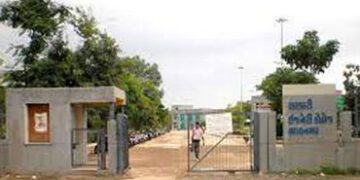 ભાવનગરની બે સરકારી ઈજનેરી કોલેજો પ્રત્યે સેવાતા દુર્લક્ષય સામે વિદ્યાર્થીમાં રોષ | Students express …