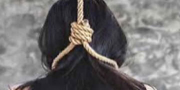 યુવકે અપમાનિત કરતા મનમાં લાગી આવતા કિશોરીનો ફાંસો ખાઈ આપઘાત | A young man committed suicide by hangi…