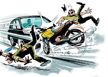 કારની ટક્કરથી બાઈક આગળ જતી ટ્રેક્ટર ટ્રોલી સાથે અથડાતા 2 નાં મોત | 2 killed as bike collides with tr…