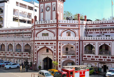 સુરત: ટર્મ પૂરી થવા આવતા SMCના શાસકો જાગ્યા! 11 માર્ચ પહેલા કામો મંજૂર કરાવવા ‘મરણીયા’ બન્યા હોવાનો …