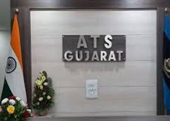 એટોમિટેડ ડ્રગ્સને એલોવેરા પાવડરના નામે વિદેશમાં મોકલવાનું કૌભાંડ ઝડપાયું | Gujarat ATS nabbed accuse…