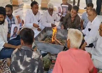 ભારતની જીત માટે વડોદરામાં હવન: રણમૂકતેશ્વર મહાદેવ મંદિરે કોંગ્રેસ કાર્યકરોની પ્રાર્થના | Congress Wo…