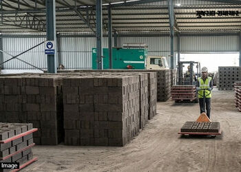 ઈંટ કે સિમેન્ટની જરૂર નહીં પડે! 1.5 લાખમાં બની જશે તમારું ઘર, ભૂકંપની પણ નહીં થાય અસર! | ntpc fly as…