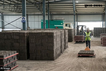 ઈંટ કે સિમેન્ટની જરૂર નહીં પડે! 1.5 લાખમાં બની જશે તમારું ઘર, ભૂકંપની પણ નહીં થાય અસર! | ntpc fly as…