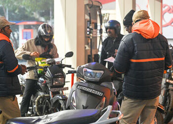 2022 પછી પહેલીવાર ક્રૂડ ઓઇલનો ભાવ 100 ડૉલરને પાર! ભારતમાં પેટ્રોલ-ડીઝલના ભાવ વધશે? | crude oil price…