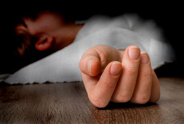 જામનગરના રહેતા યુવાનને દારૂ પીવાની ટેવ હોવાથી પરિવારે ઠપકો આપતાં માઠું લાગવાથી ગળાફાંસા દ્વારા આપઘાત…