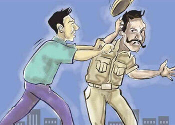 ત્રાપજ નજીક દેશી દારૂની રેઈડ કરવા ગયેલી પોલીસ પર હુમલો | Police attacked while raiding for country l…