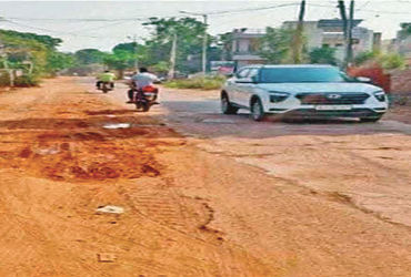 કપડવંજમાં ટાઉનહોલથી રત્નાગીરી રોડ દોઢ વર્ષથી બિસ્માર | The Town Hall to Ratnagiri road in Kapadvanj …